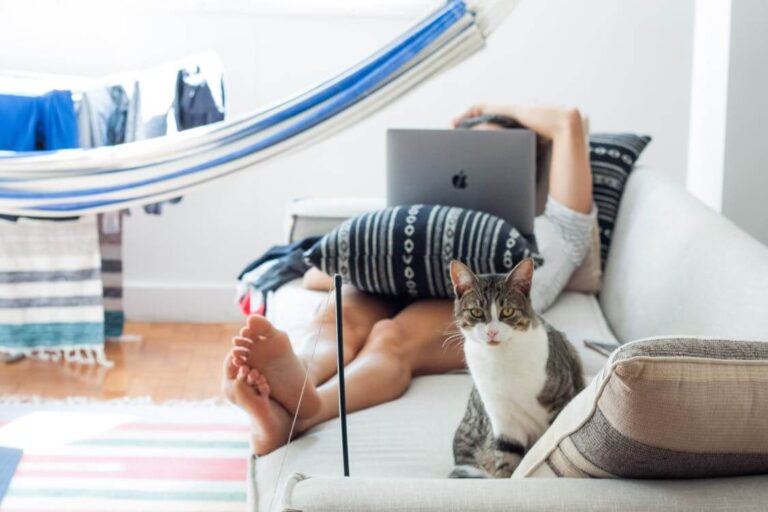 The 3 biggest challenges faced by remote workers (and how to beat them) image