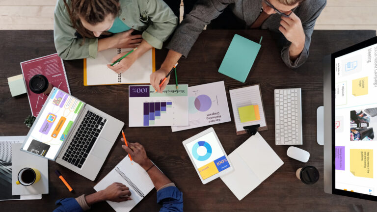 The biggest challenges to organisations in 2022 image