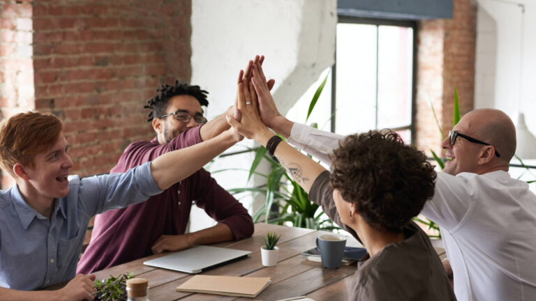 Embracing divergent thinking in the workplace image
